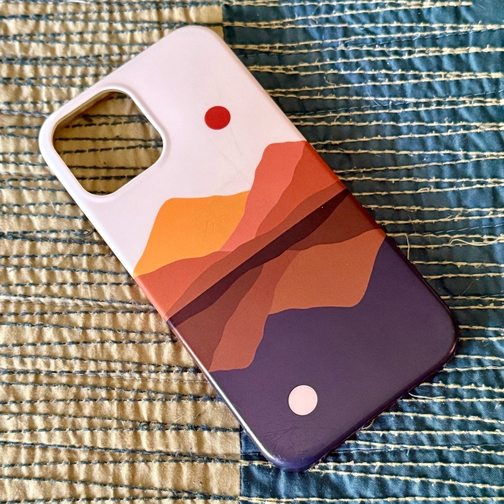 Mountain 🏔️ Lover ❤️ iPhone 12/iPhone 12 Pro Phone Case